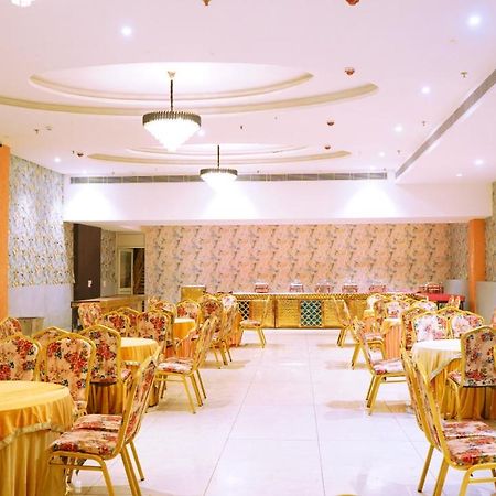 Aa Hotels & Resorts Zirakpur Eksteriør bilde