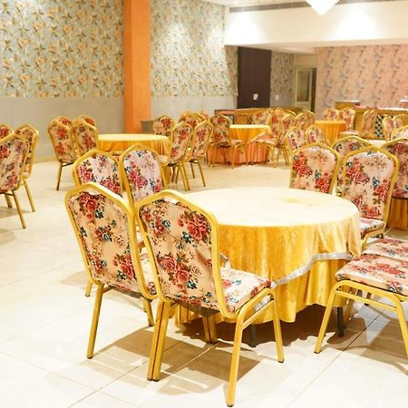 Aa Hotels & Resorts Zirakpur Eksteriør bilde