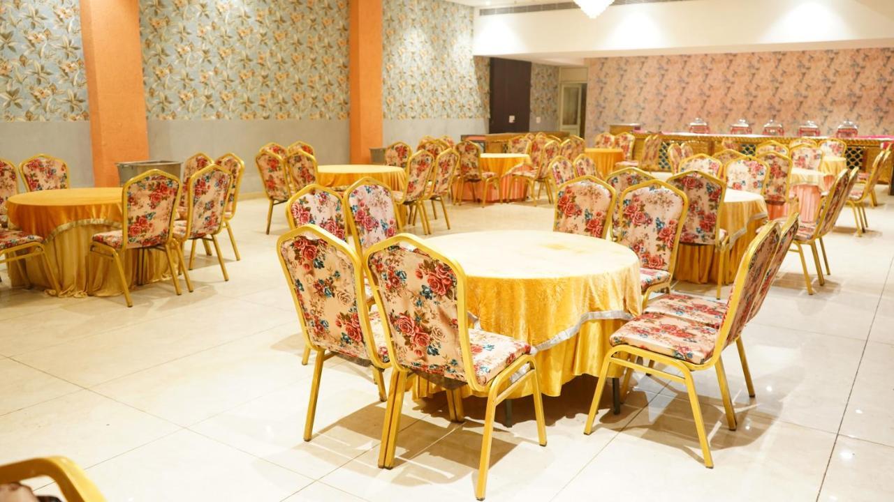 Aa Hotels & Resorts Zirakpur Eksteriør bilde