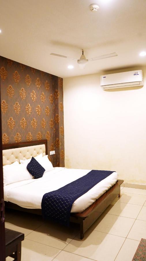 Aa Hotels & Resorts Zirakpur Eksteriør bilde