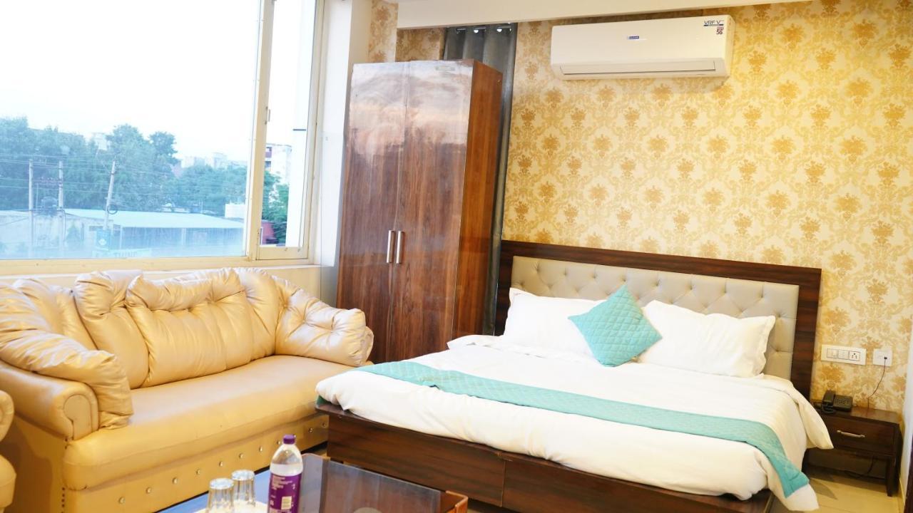 Aa Hotels & Resorts Zirakpur Eksteriør bilde